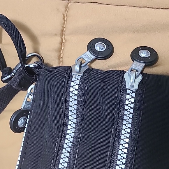 Kipling Black Crossbody Bag Handbag Travel Outdoor - Picture 3 of 6